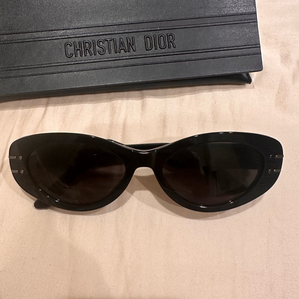 Dior Black Oval Cat-Eye Sunglasses